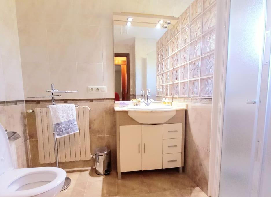 Rias Bajas Apartamento Con Jardin Daire Villanueva De Arosa Dış mekan fotoğraf